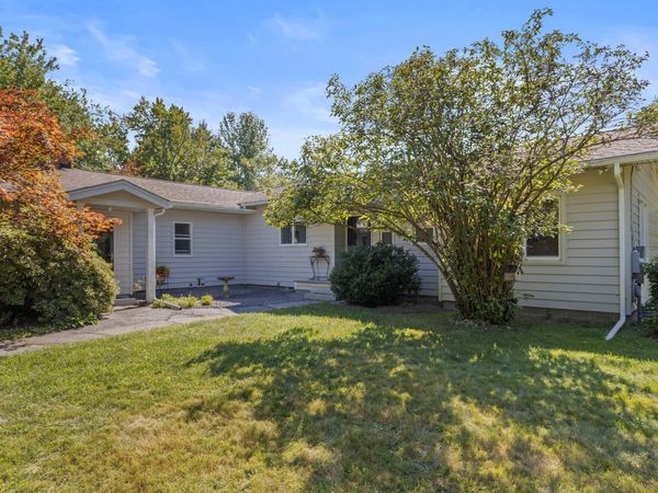 401 River Road , Buxton, ME 04093