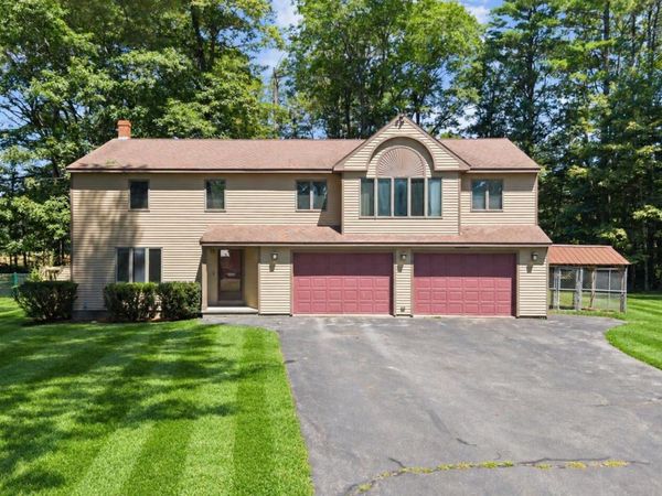 12 Pinewood Drive, Belgrade, ME 04917