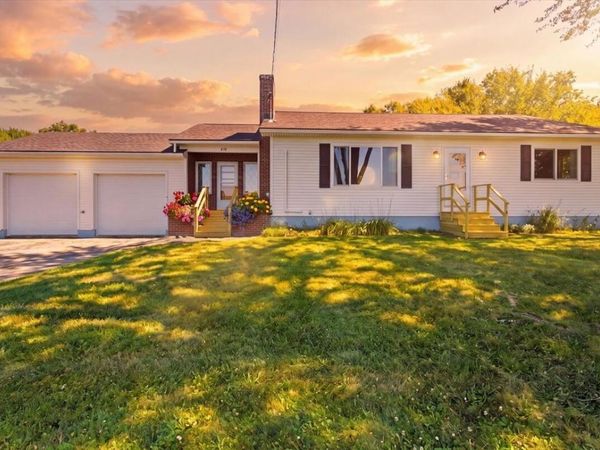639 Bangor Road , Benton, ME 04901