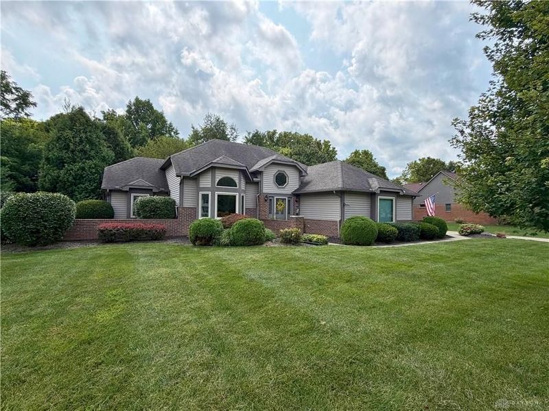 2244 Blackoak Drive, Troy, OH 45373 Photo 4