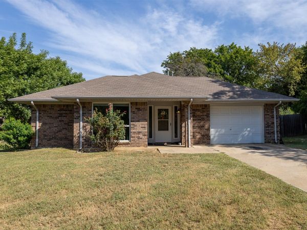 706 Violet Street , Kingston, OK 73439