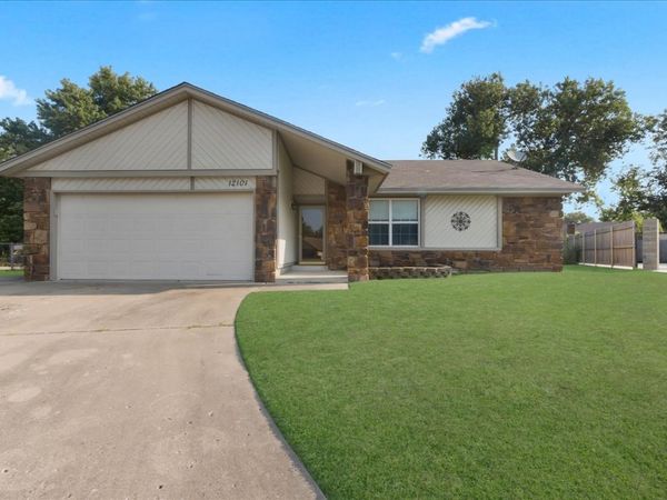 12101 E 76th Place N, Owasso, OK 74055