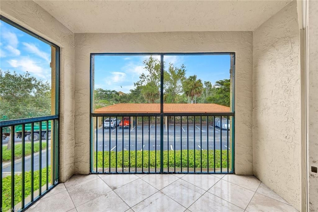 8880 Colonnades Ct W, Unit 427, Bonita Springs, FL 34135 Photo