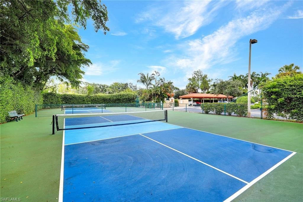 8880 Colonnades Ct W, Unit 427, Bonita Springs, FL 34135 Photo