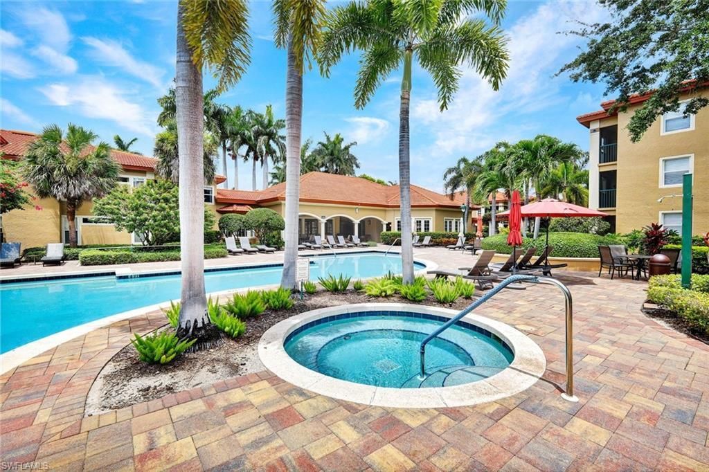 8880 Colonnades Ct W, Unit 427, Bonita Springs, FL 34135 Photo
