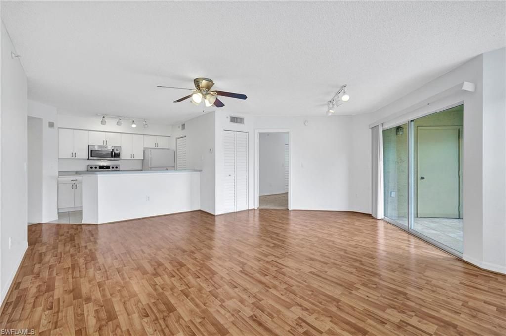 8880 Colonnades Ct W, Unit 427, Bonita Springs, FL 34135 Photo