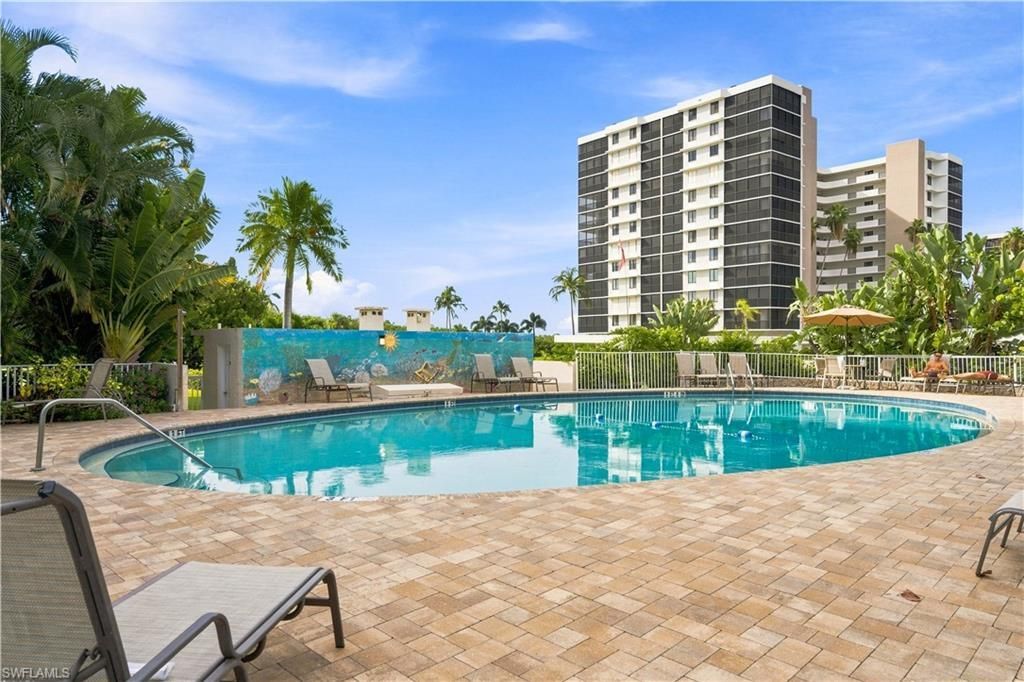 5 Bluebill Ave, Unit 702 + 802, Naples, FL 34108 Photo