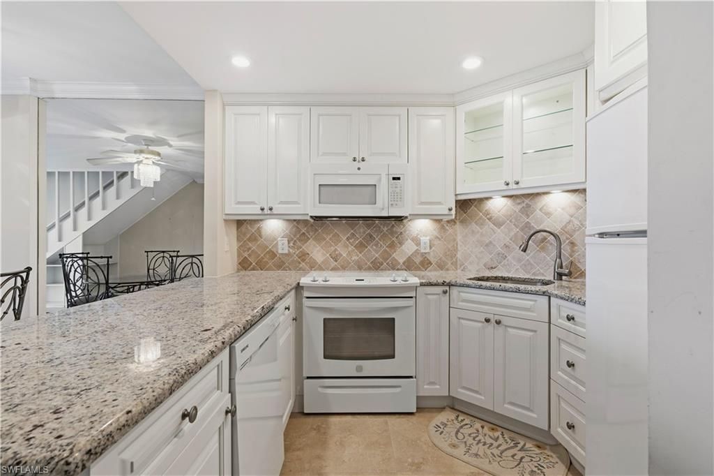 5 Bluebill Ave, Unit 702 + 802, Naples, FL 34108 Photo