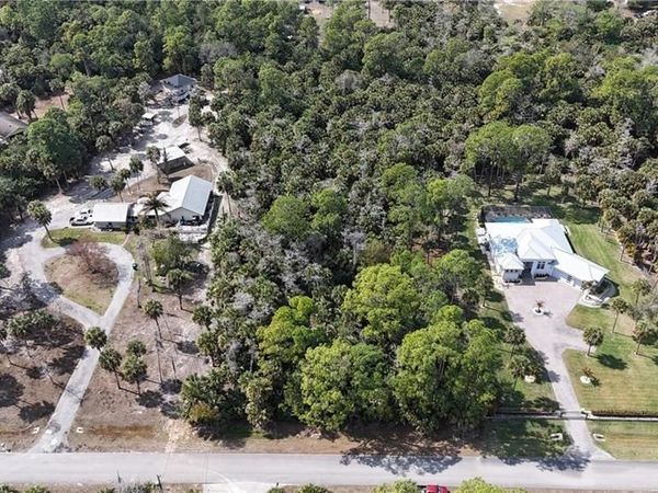9th ST NW, NAPLES, FL 34120