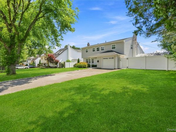 14 Elder Drive , Commack, NY 11725