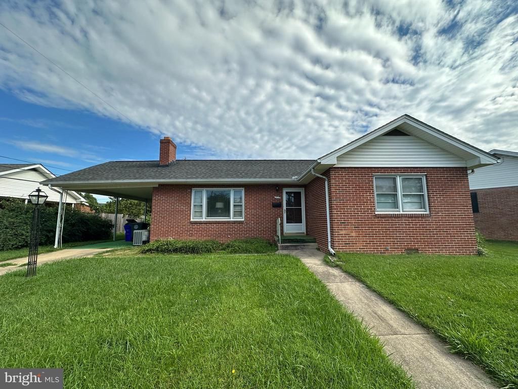 405 DELAWARE ROAD , FREDERICK, MD 21701