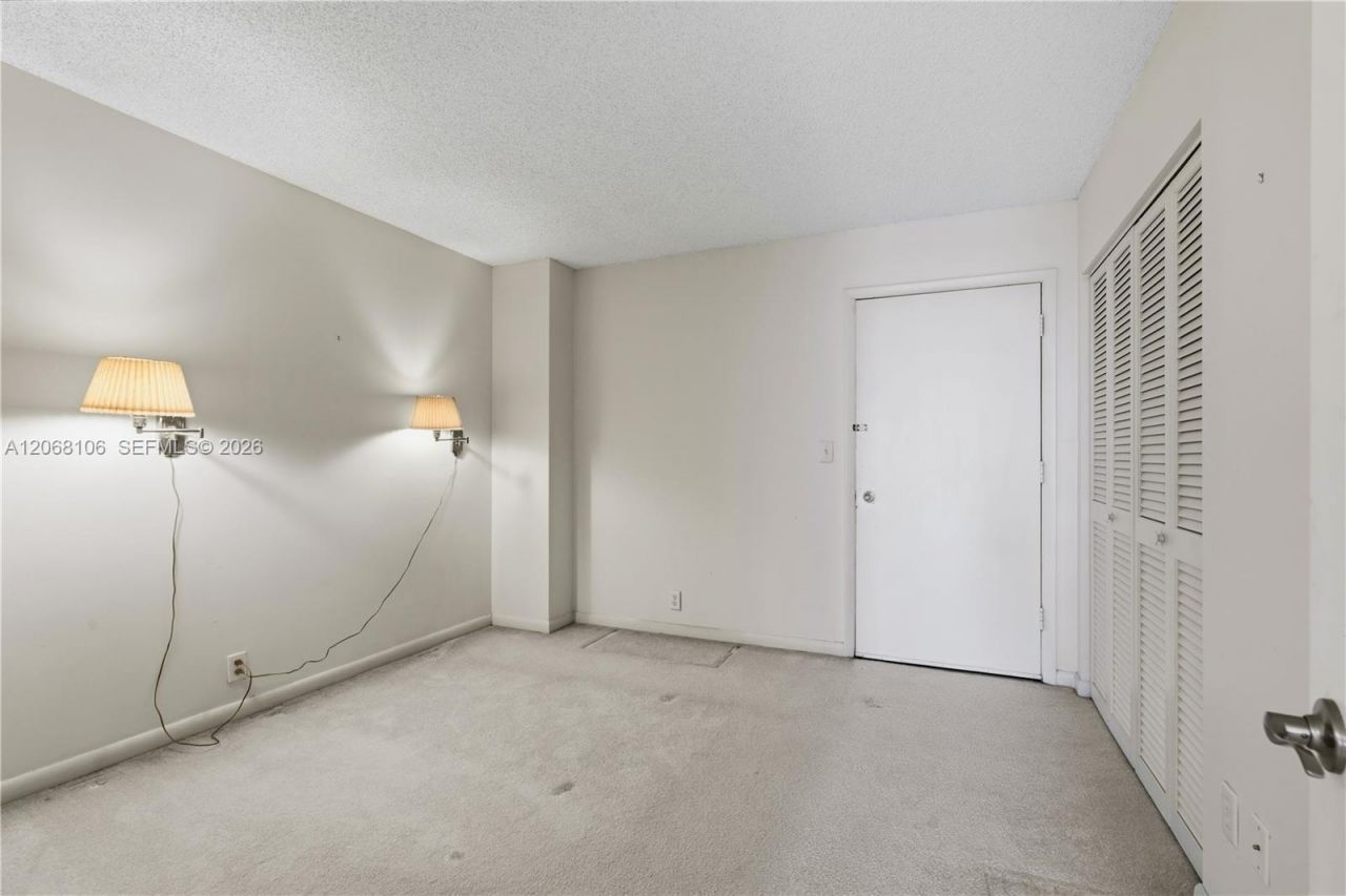 5 Bluebill , Unit 702 + 802, Naples, FL 34108 Photo
