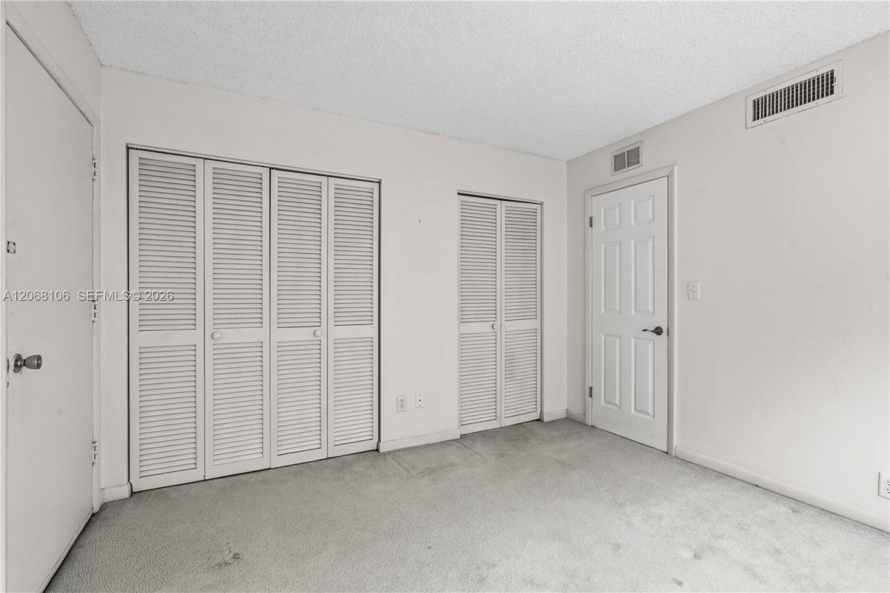5 Bluebill , Unit 702 + 802, Naples, FL 34108 Photo