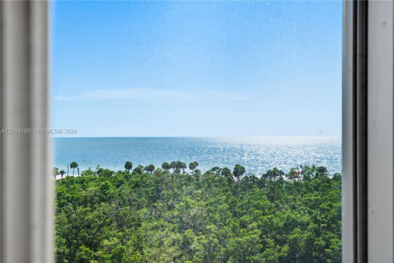 5 Bluebill , Unit 702 + 802, Naples, FL 34108 Photo