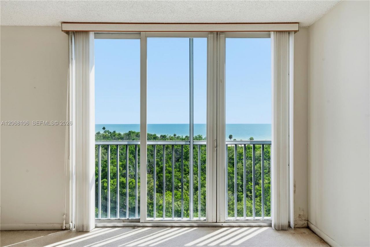 5 Bluebill , Unit 702 + 802, Naples, FL 34108 Photo