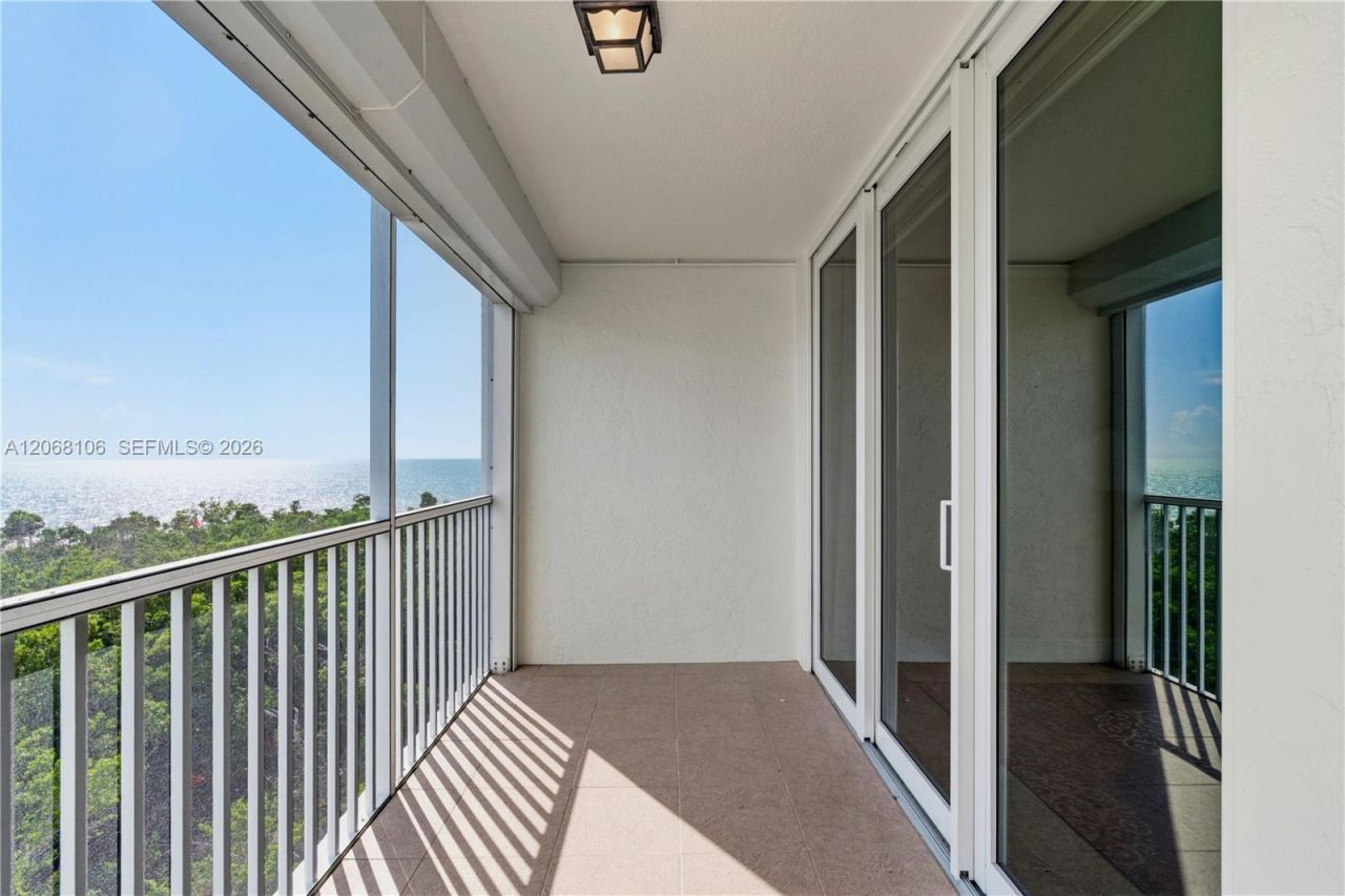 5 Bluebill , Unit 702 + 802, Naples, FL 34108 Photo
