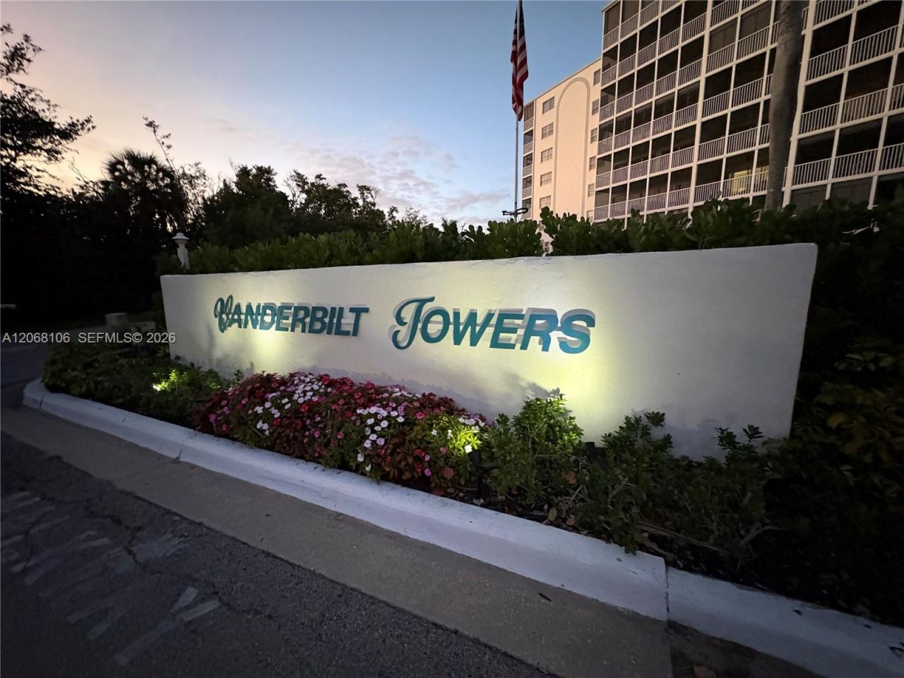 5 Bluebill , Unit 702 + 802, Naples, FL 34108 Photo