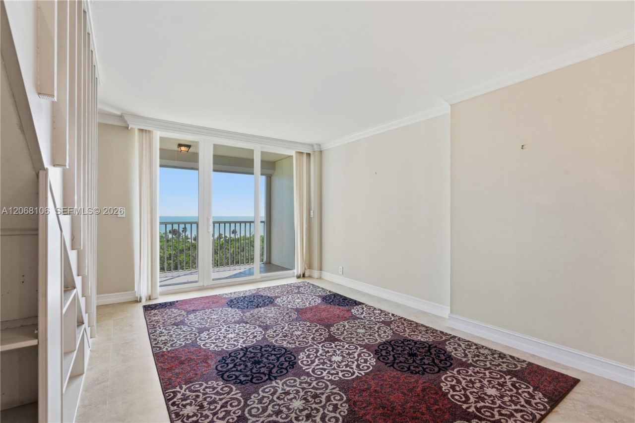 5 Bluebill , Unit 702 + 802, Naples, FL 34108 Photo
