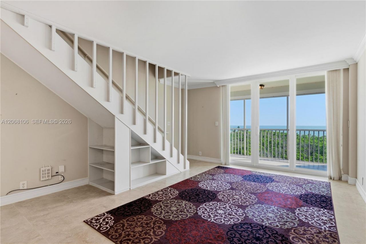 5 Bluebill , Unit 702 + 802, Naples, FL 34108 Photo