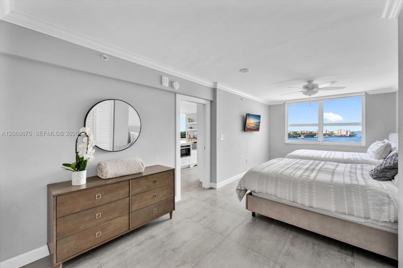 90 Alton Rd, Unit 1102, Miami Beach, FL 33139 Photo