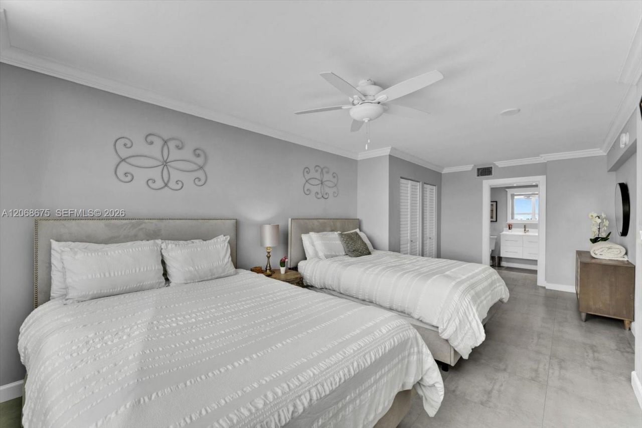 90 Alton Rd, Unit 1102, Miami Beach, FL 33139 Photo