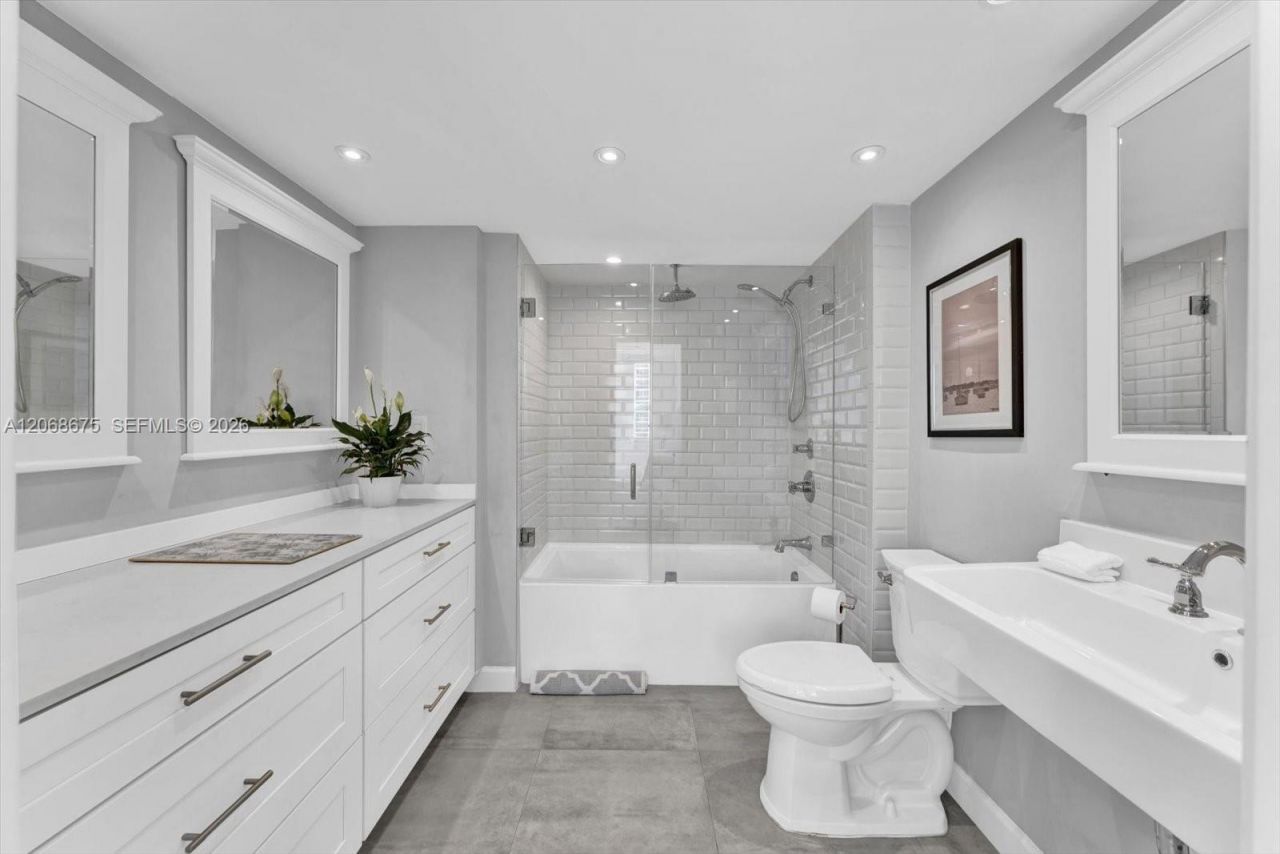 90 Alton Rd, Unit 1102, Miami Beach, FL 33139 Photo