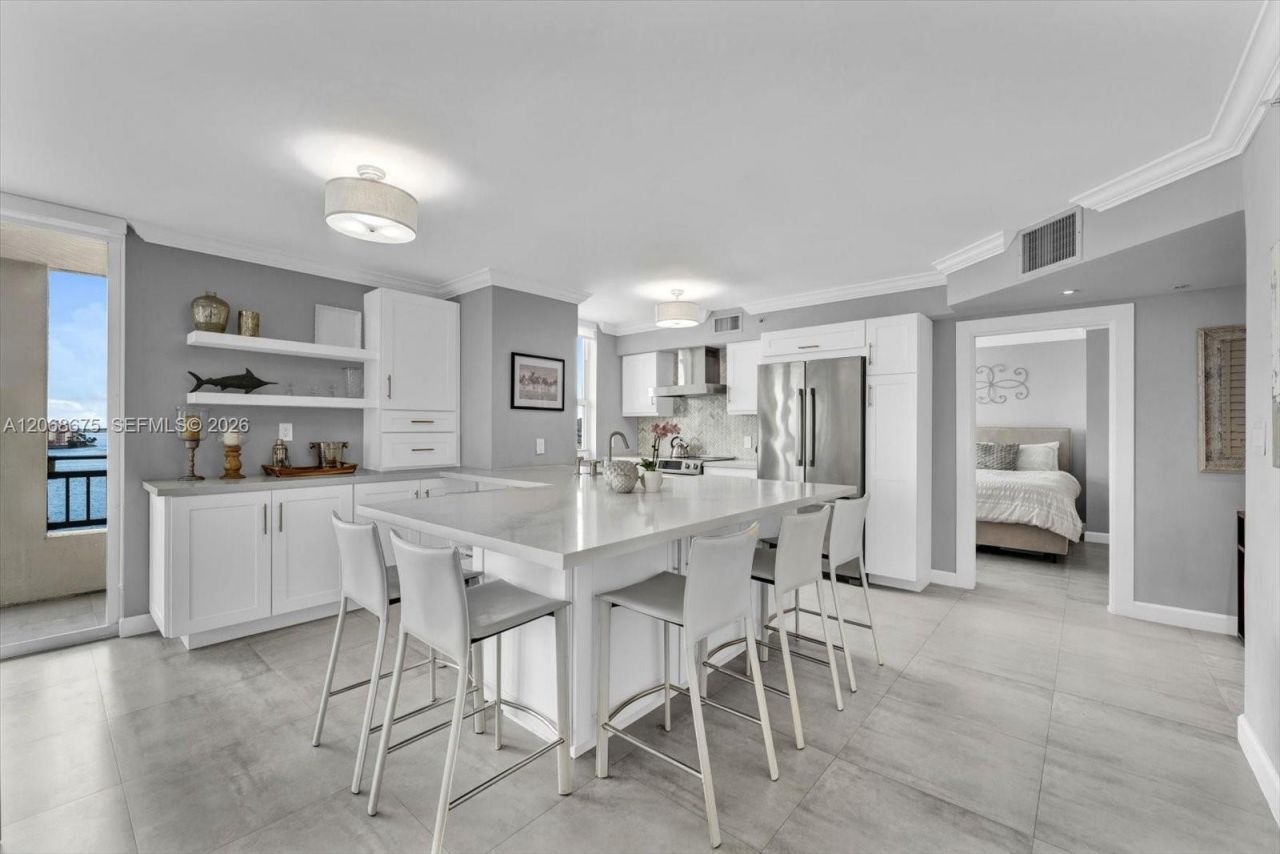 90 Alton Rd, Unit 1102, Miami Beach, FL 33139 Photo