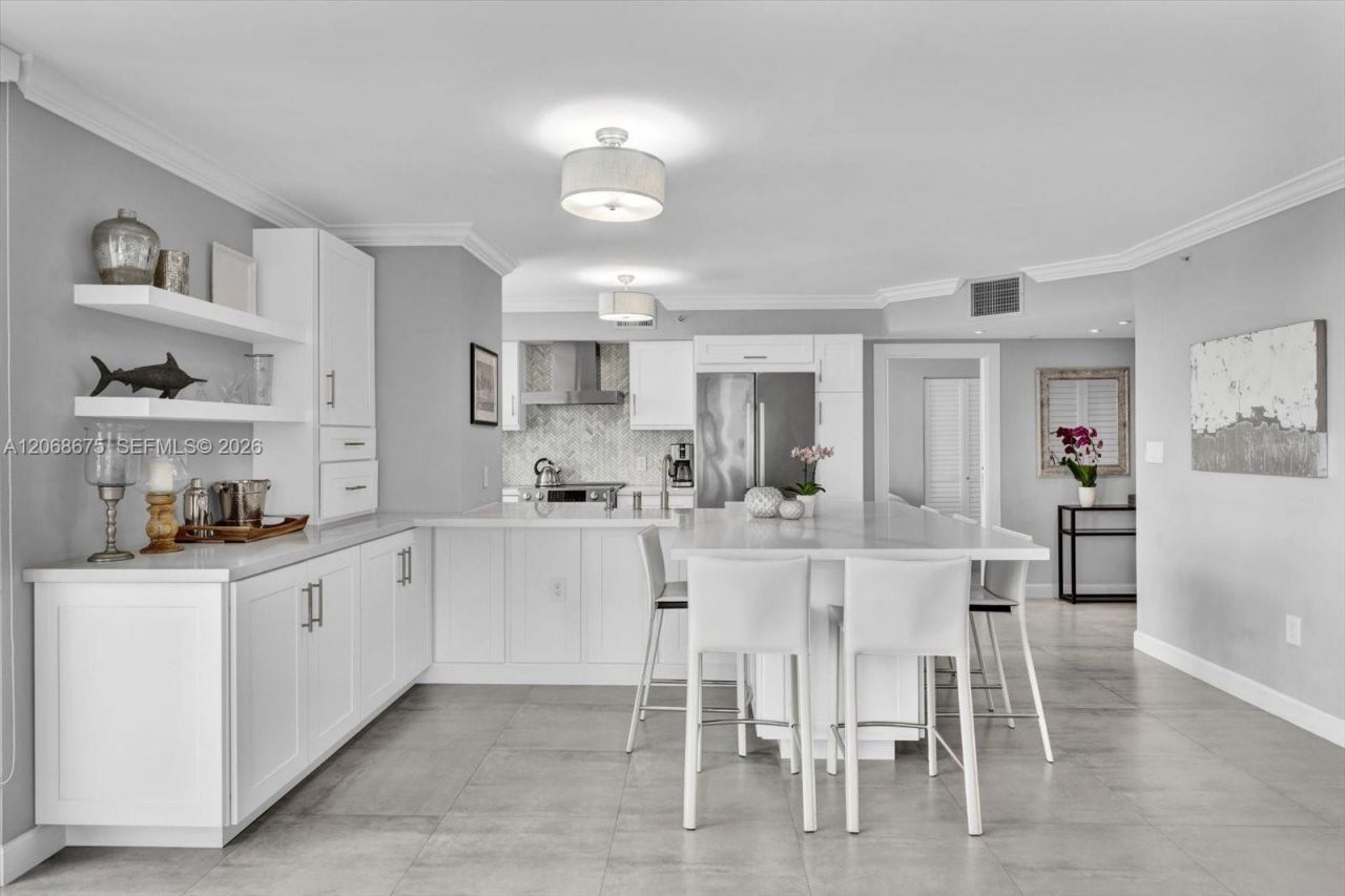 90 Alton Rd, Unit 1102, Miami Beach, FL 33139 Photo