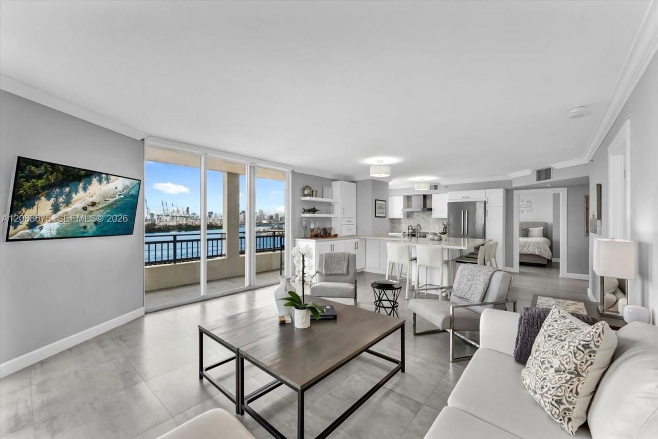90 Alton Rd, Unit 1102, Miami Beach, FL 33139 Photo