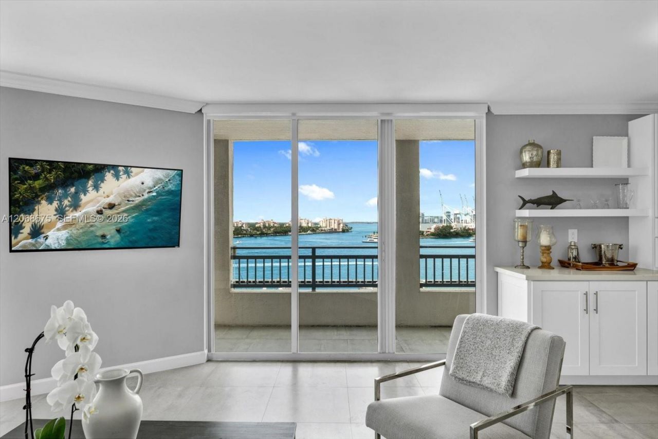 90 Alton Rd, Unit 1102, Miami Beach, FL 33139 Photo