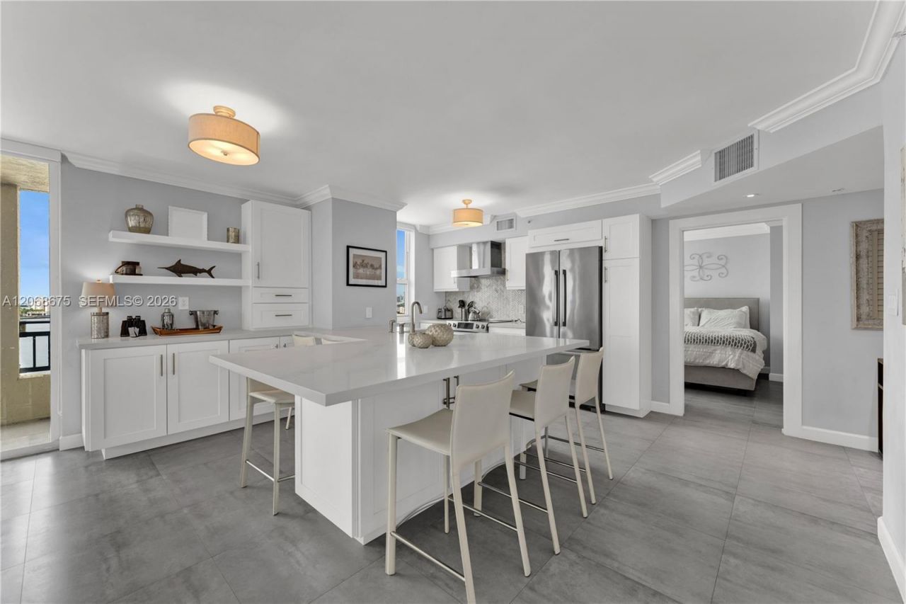 90 Alton Rd , Unit 1102, Miami Beach, FL 33139 Photo
