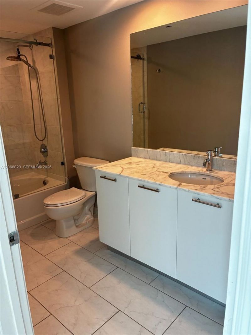 951 Brickell Ave, Unit 1106, Miami, FL 33131 Photo
