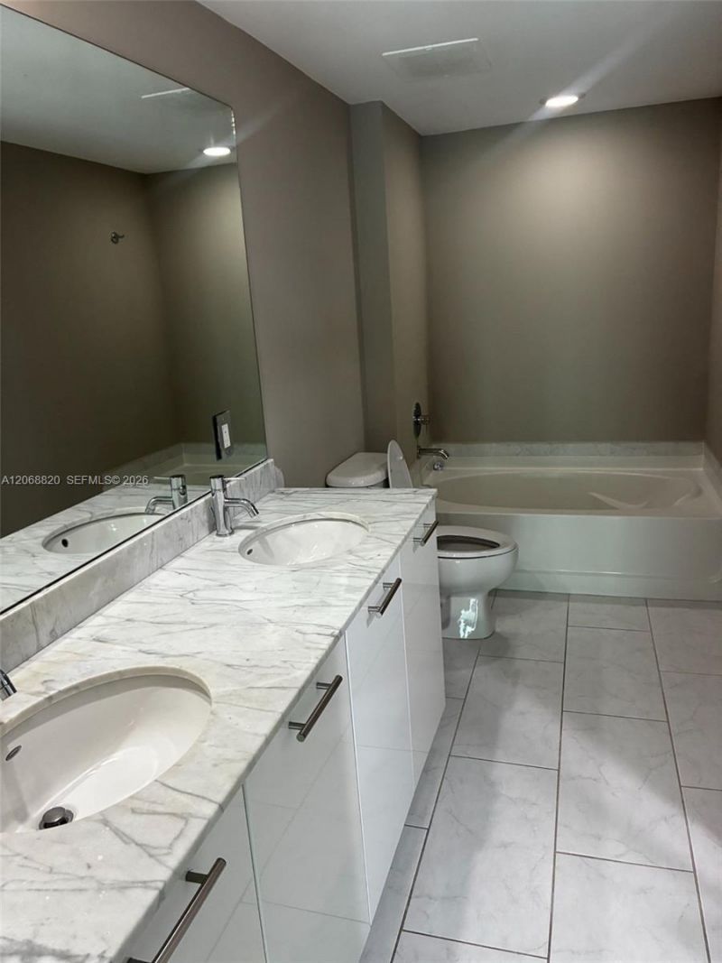 951 Brickell Ave, Unit 1106, Miami, FL 33131 Photo
