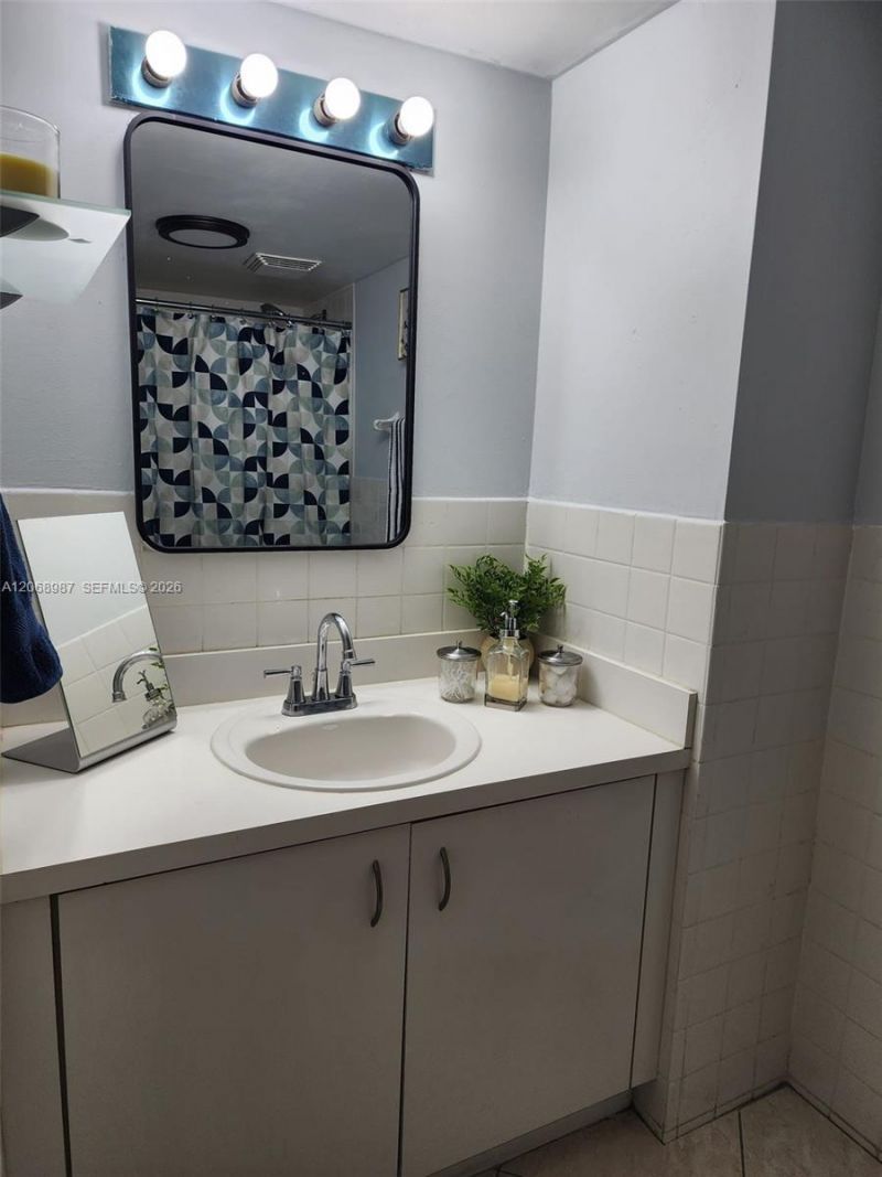 Please Call For Address, Unit 613, Miami, FL 33135 Photo