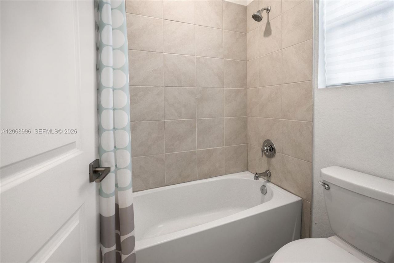 833 SE 19th St , Homestead, FL 33034 Photo