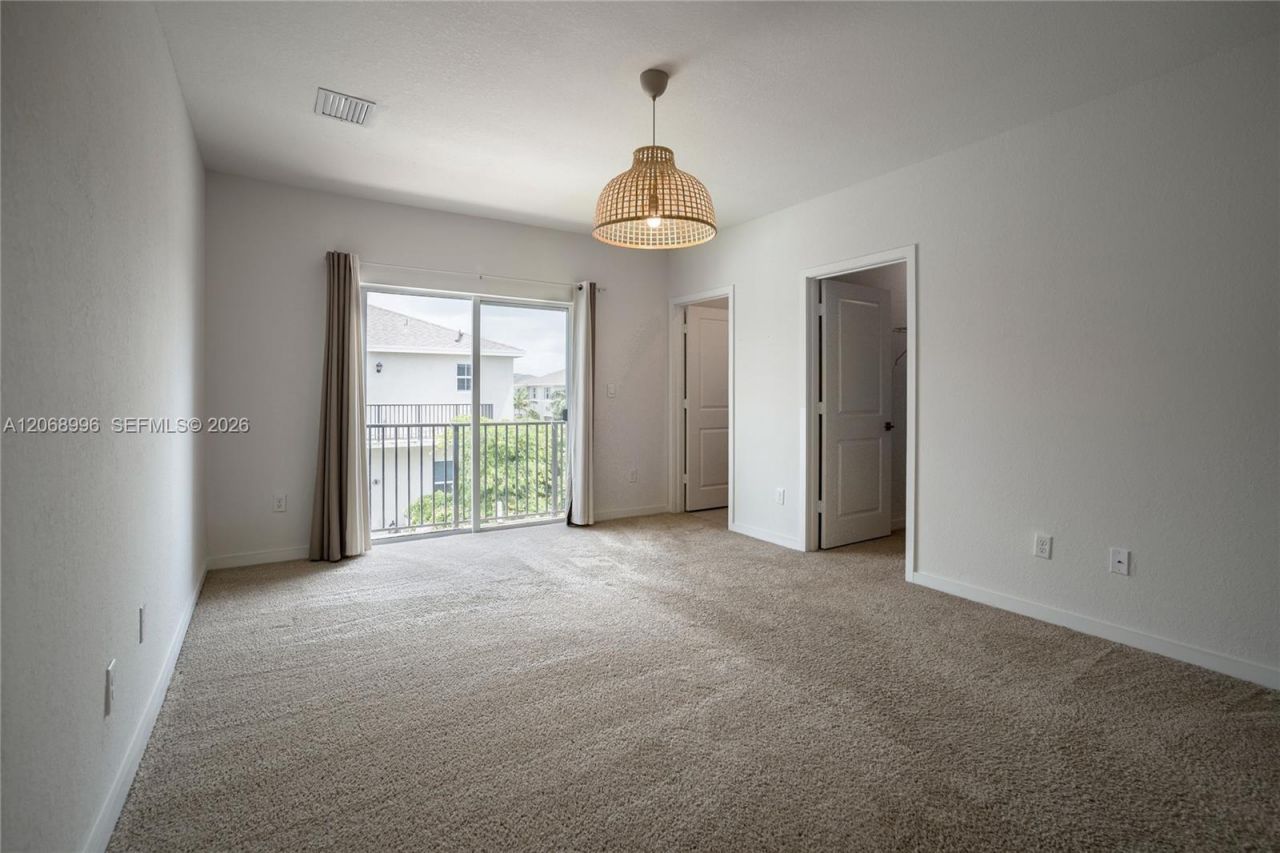 833 SE 19th St , Homestead, FL 33034 Photo