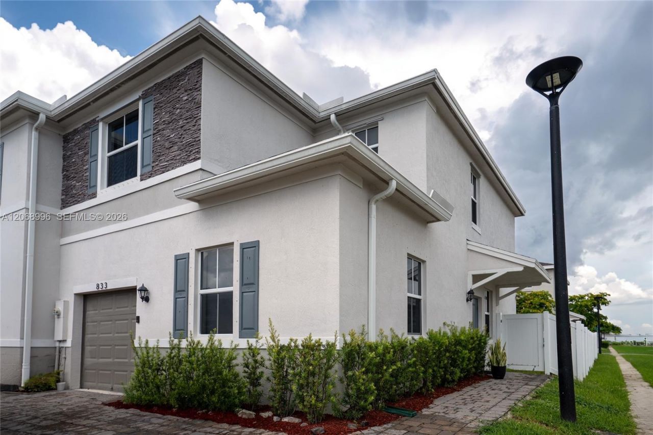 833 SE 19th St , Homestead, FL 33034 Photo