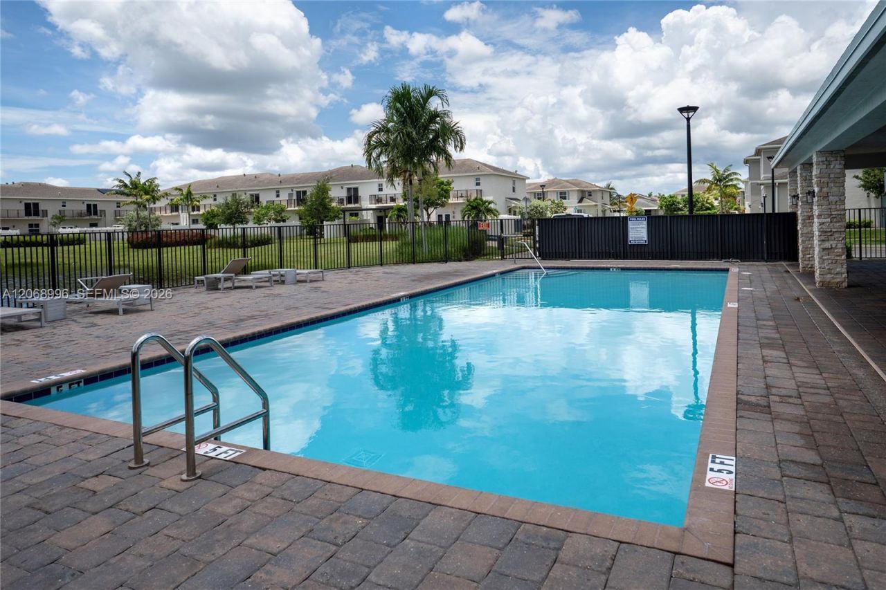 833 SE 19th St , Homestead, FL 33034 Photo