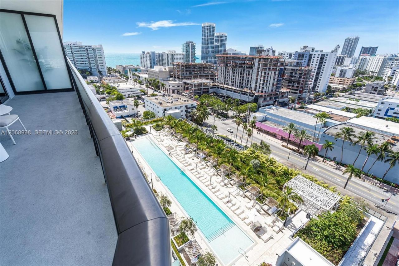 580 72nd St , Unit 1410, Miami Beach, FL 33141 Photo