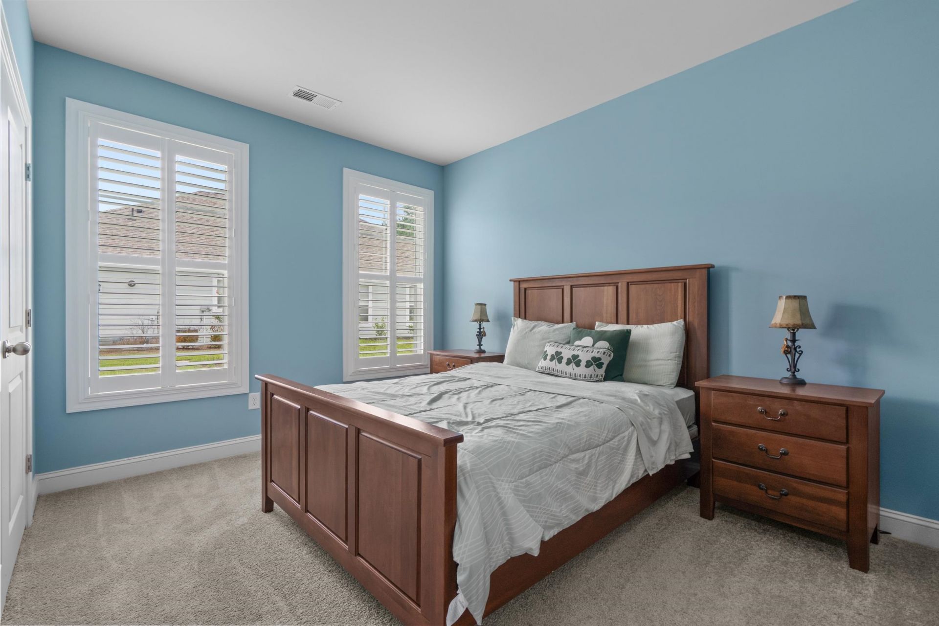 1516 Silver Grass Ct. Photo 28