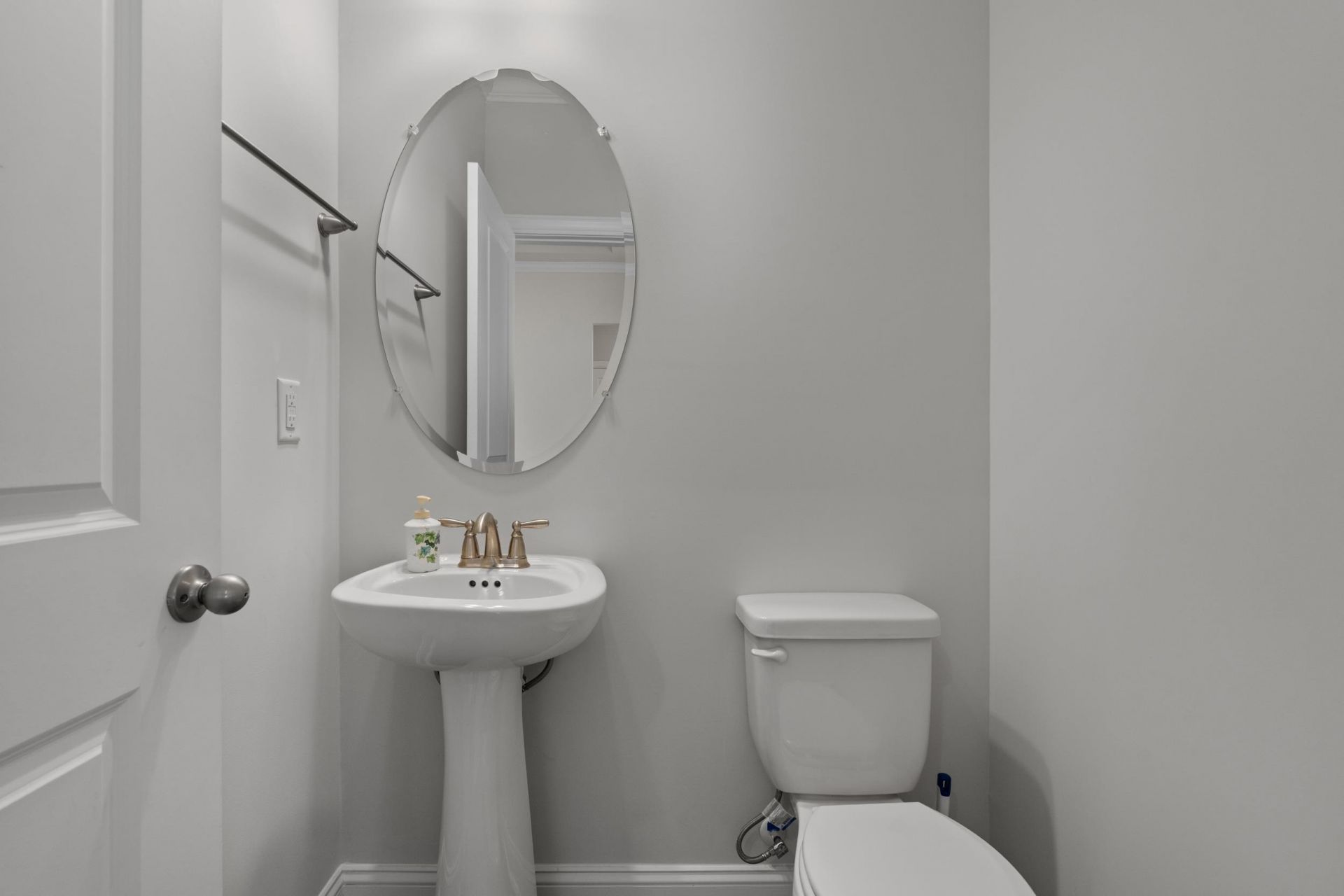 1516 Silver Grass Ct. Photo 30