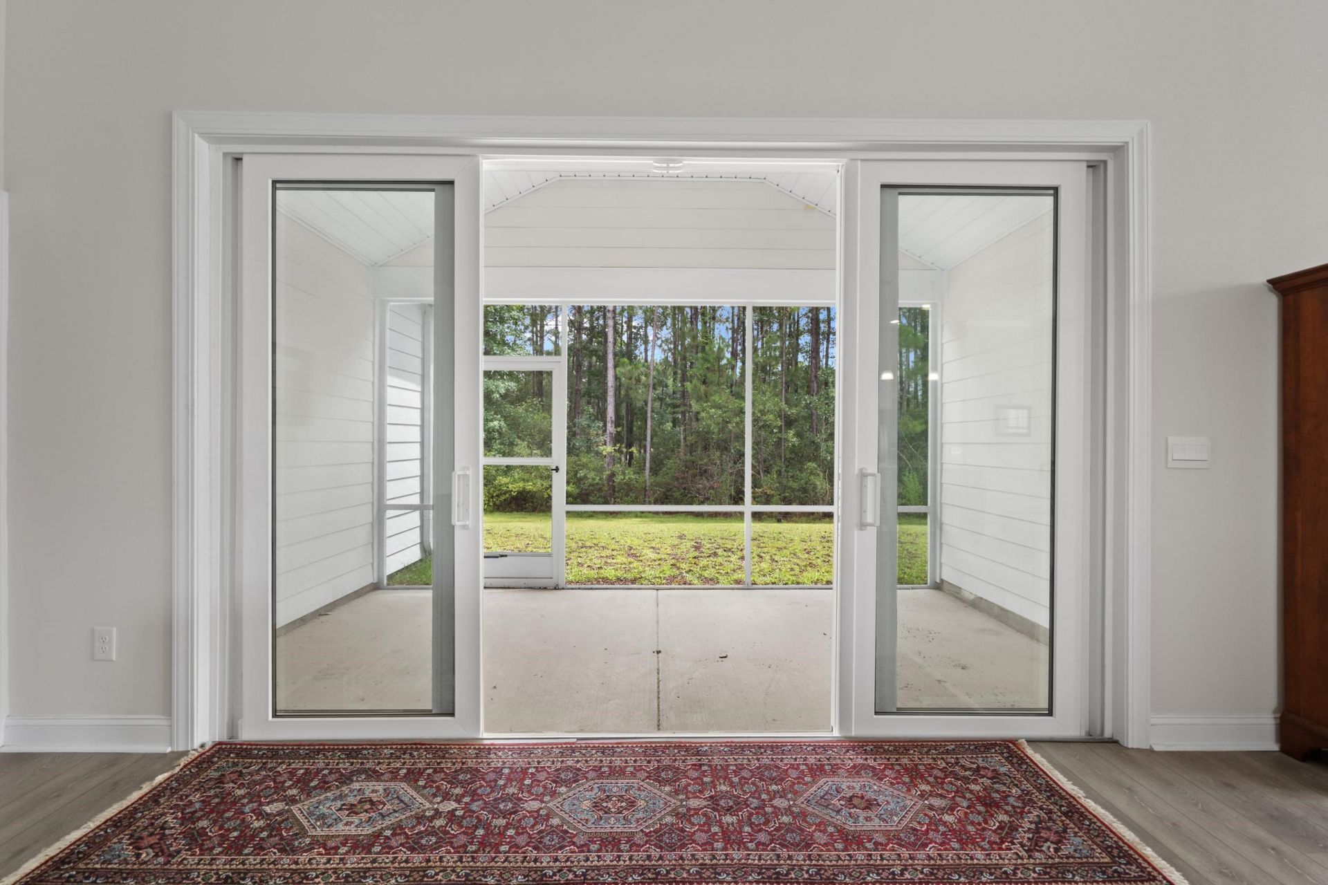 1516 Silver Grass Ct. Photo 31