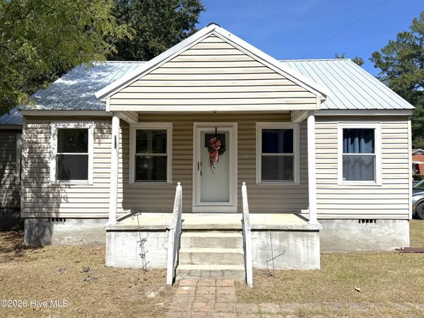 707 E Broad Street, Elizabethtown, NC 28337