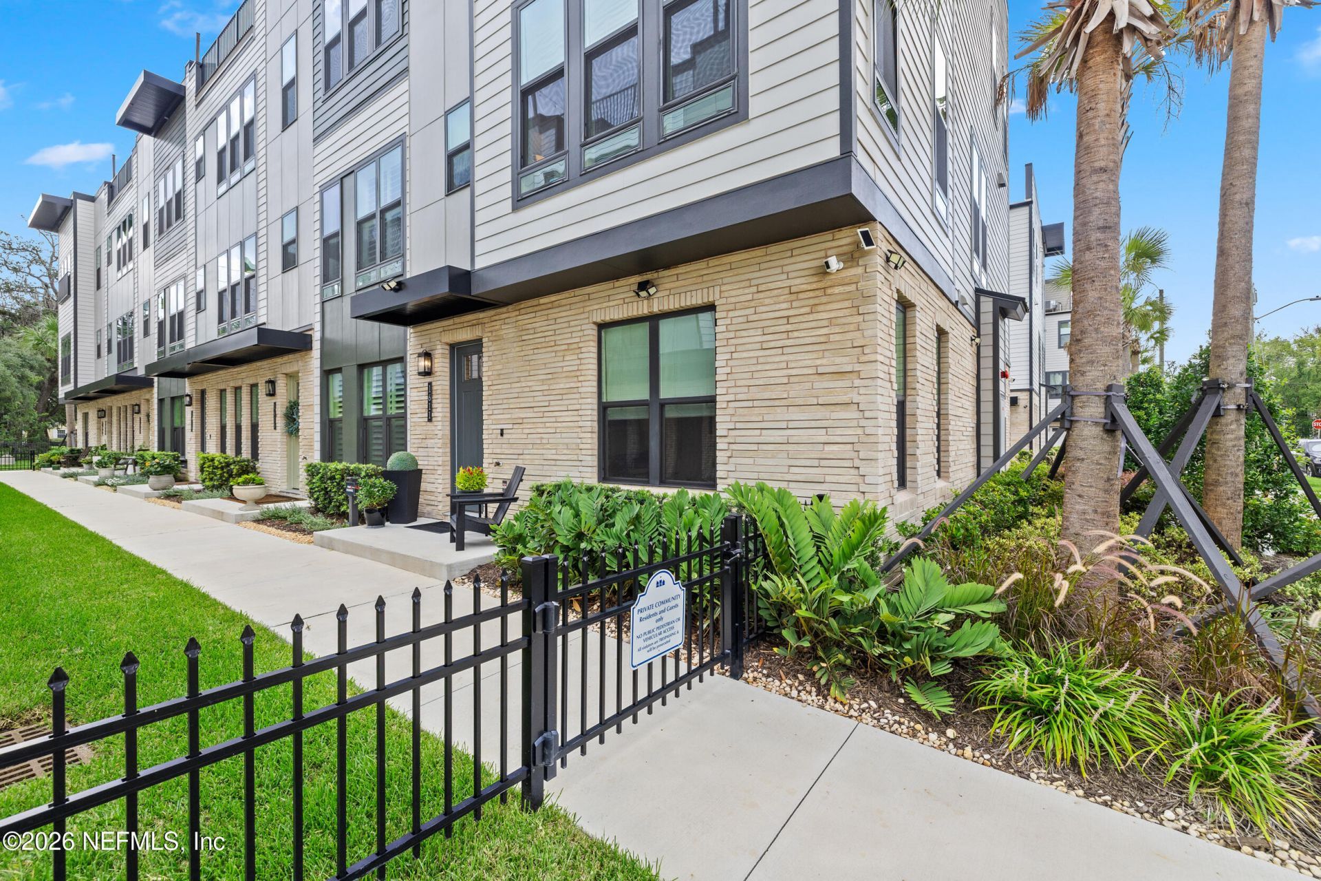 1611 Piazza Place, Jacksonville, FL 32207 Photo