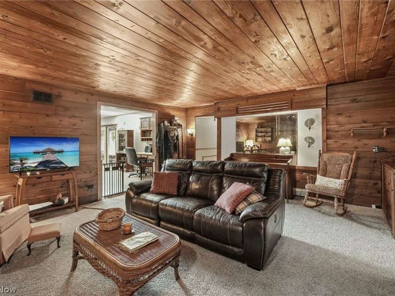 11843 Taylor Wells Road, Chardon, OH 44024 Photo 4