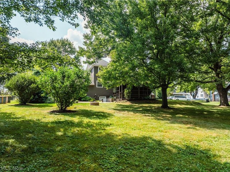 347 Bahlor St SW, Sugarcreek, OH 44681 Photo 10
