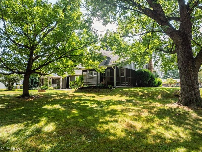 347 Bahlor St SW, Sugarcreek, OH 44681 Photo 11