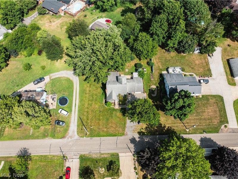 347 Bahlor St SW, Sugarcreek, OH 44681 Photo 4