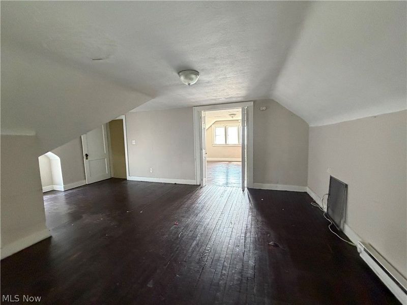 11409 Whitmore Avenue, Cleveland, OH 44108 Photo 6