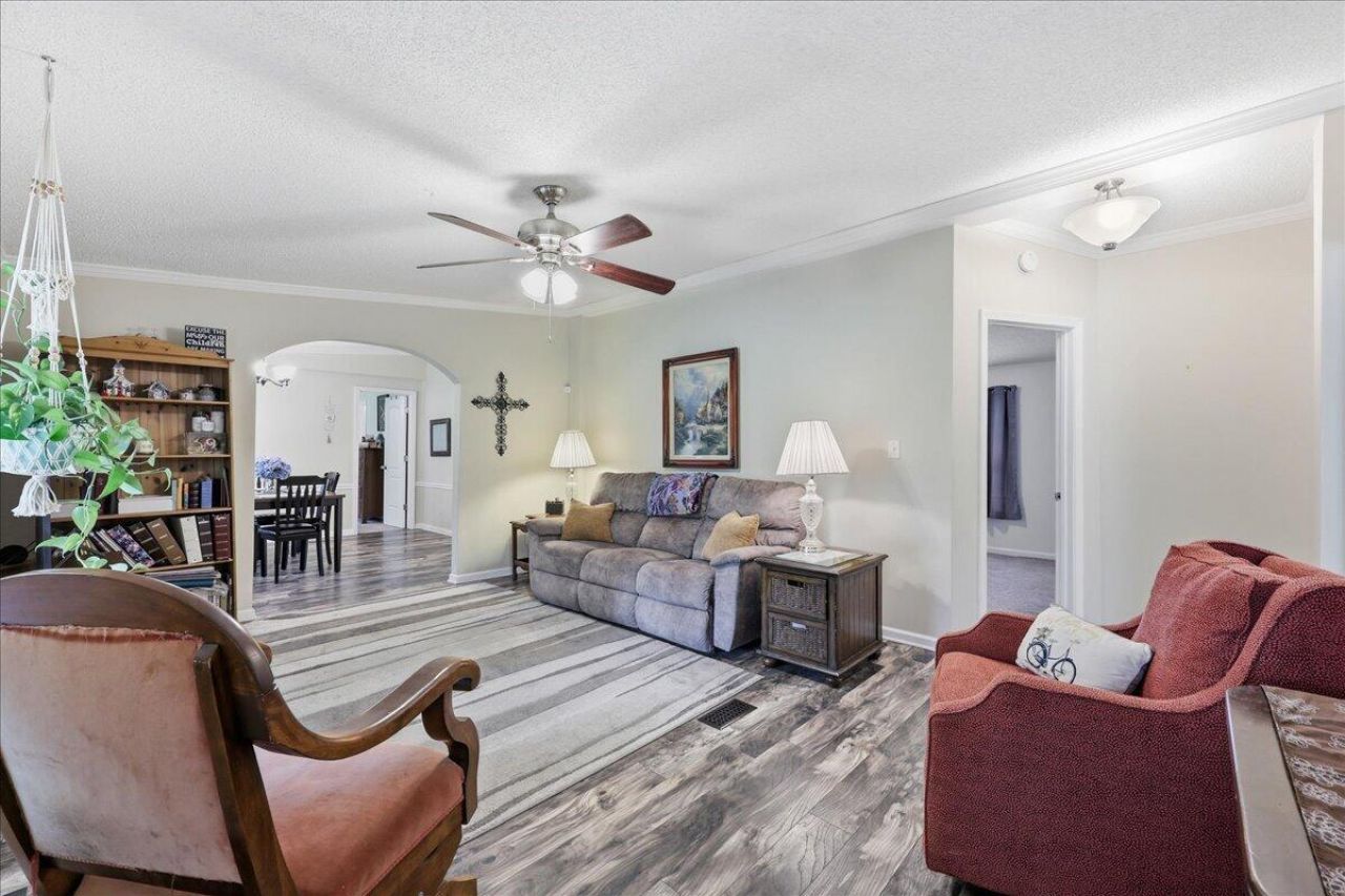 624 Coral Acres Drive Photo 18